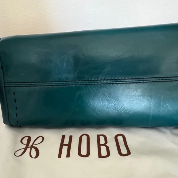 NWT International HOBO Seneca Shoulder Crossbody Purse - Picture 5 of 11